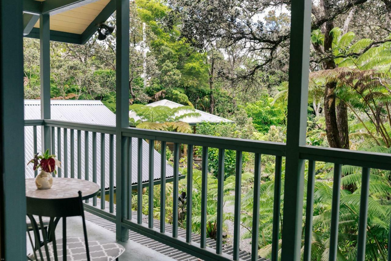 Kilauea Lodge And Restaurant Volcano Exterior photo